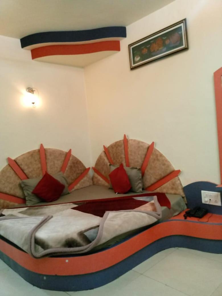 Hotel Amar Palace Pachmarhī エクステリア 写真