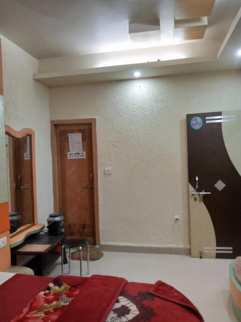 Hotel Amar Palace Pachmarhī エクステリア 写真